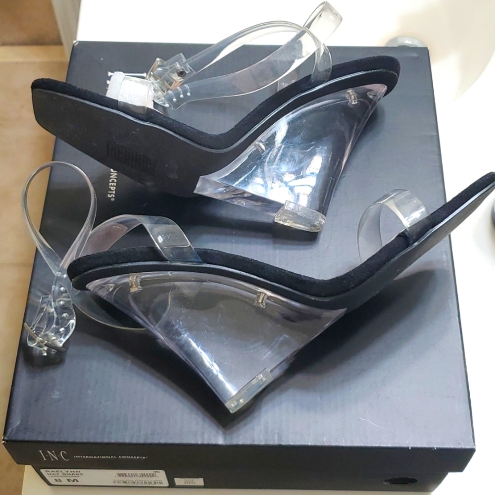 Shoes - Picture 2 of 4
